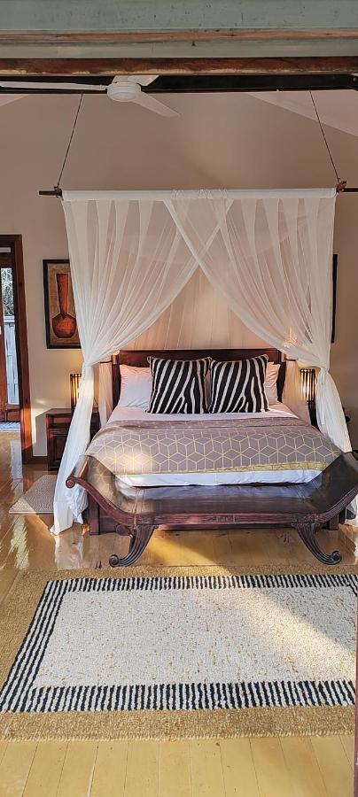 Thornwood Villa